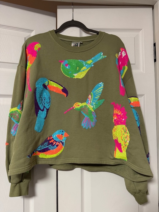 QUEEN OF SPARKLES Tops - Queen of Sparkles tropical birds L
